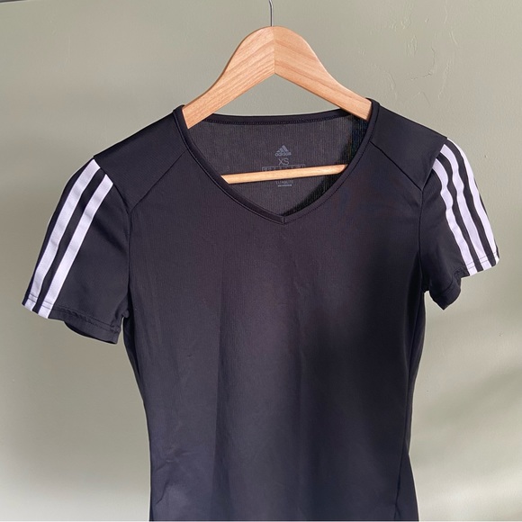 ADIDAS TOP, Size XS - Picture 2 of 5